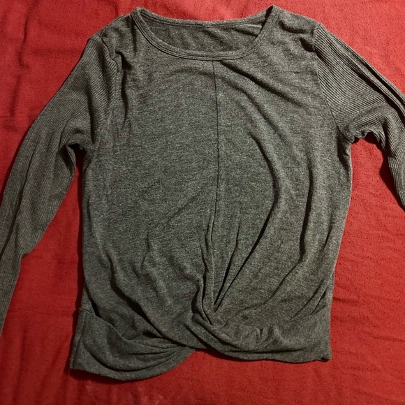 Alo Yoga Cover Long Sleeve Top
Color: Anthracite Large - Picture 2 of 5